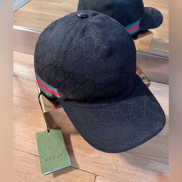 Gucci Authentic GG Baseball Cap with Green and Red Lines on the Sides - Picture 6 of 11